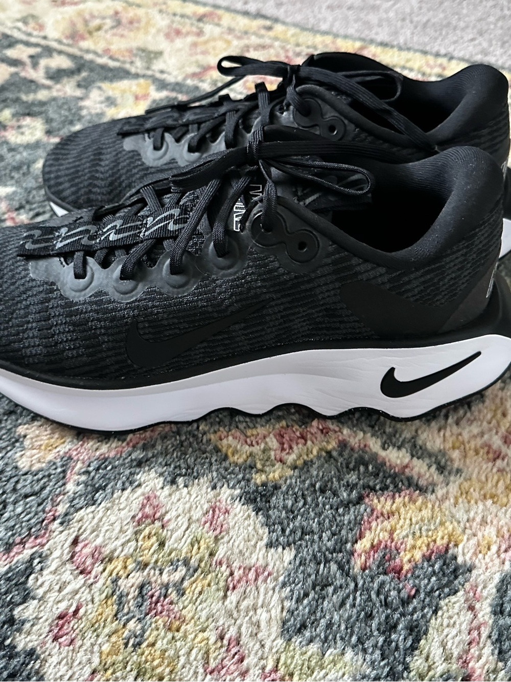 Nike DV1238-001 Women’s Motivate Walking Shoes Size 10 NWOT - Picture 10 of 11